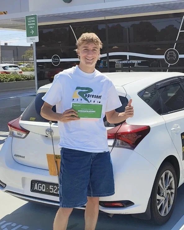 Represent T-Shirt tee (35) - Thumbnail 4