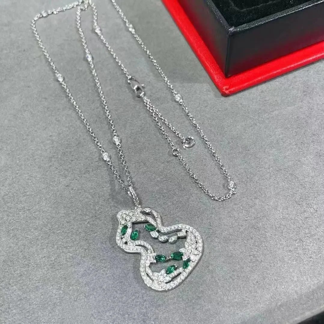 Vancle & Arpel Jewelry - Thumbnail 3