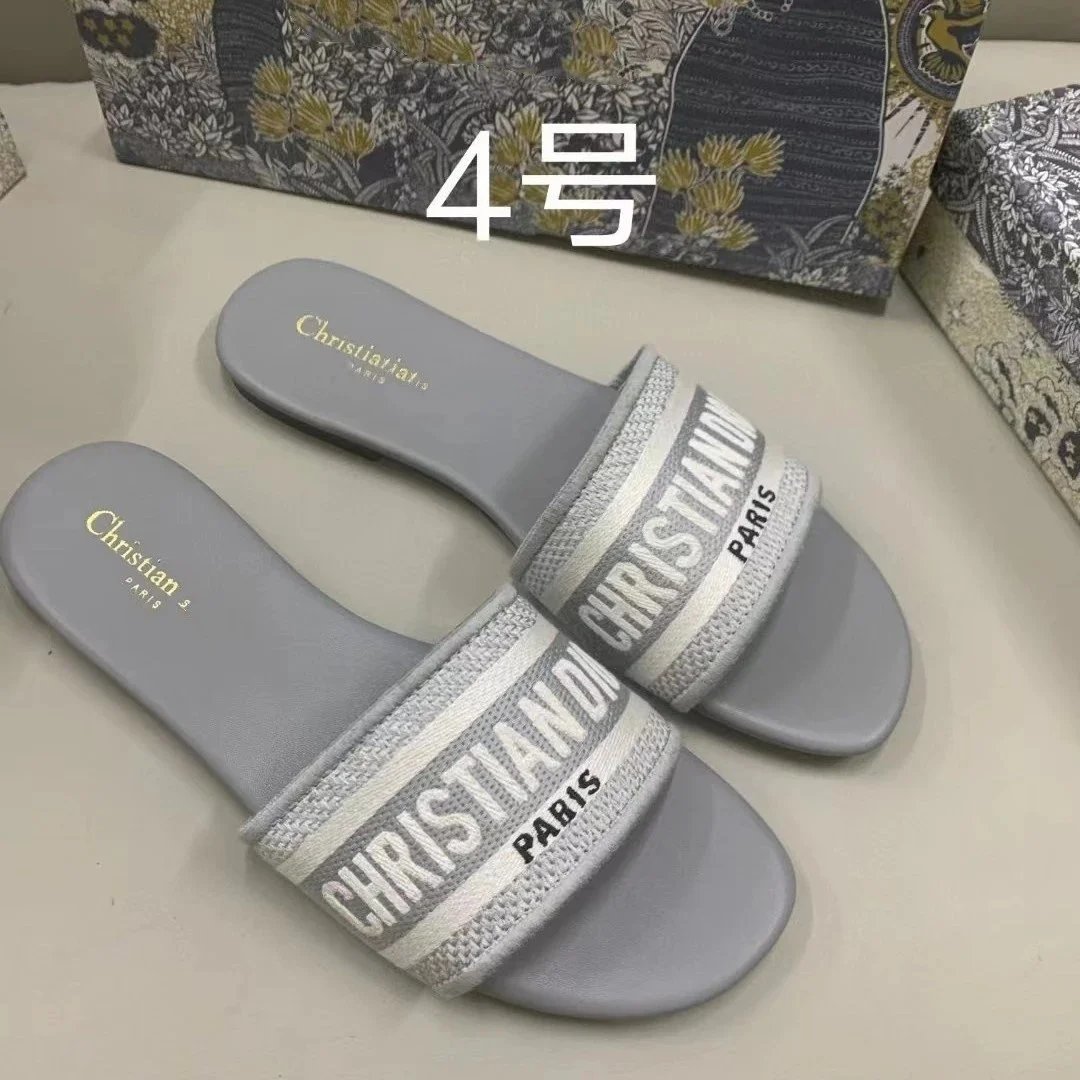 Burberry slippers - Thumbnail 5