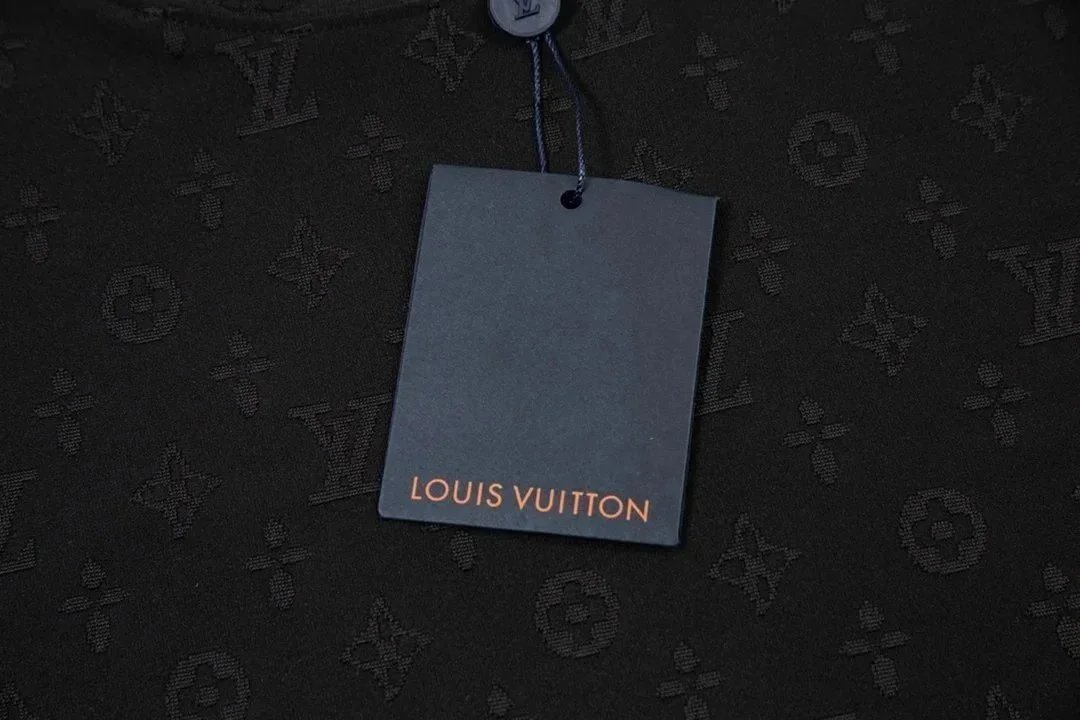 Louis Vuitton Tee - Thumbnail 10