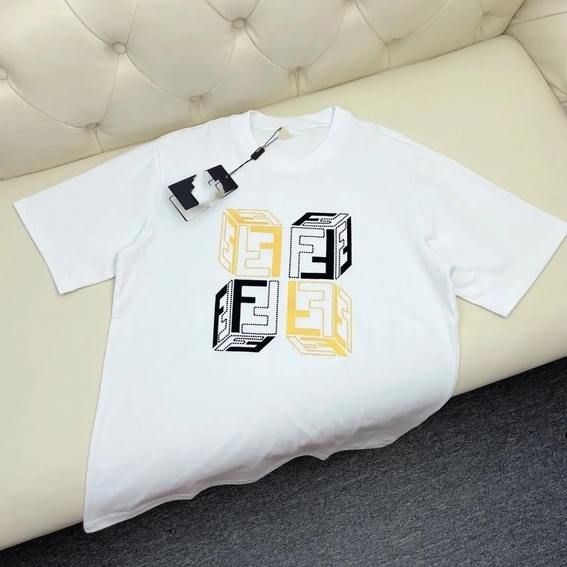 FENDI T-SHIRT（39 STYLE TOP） - Thumbnail 9