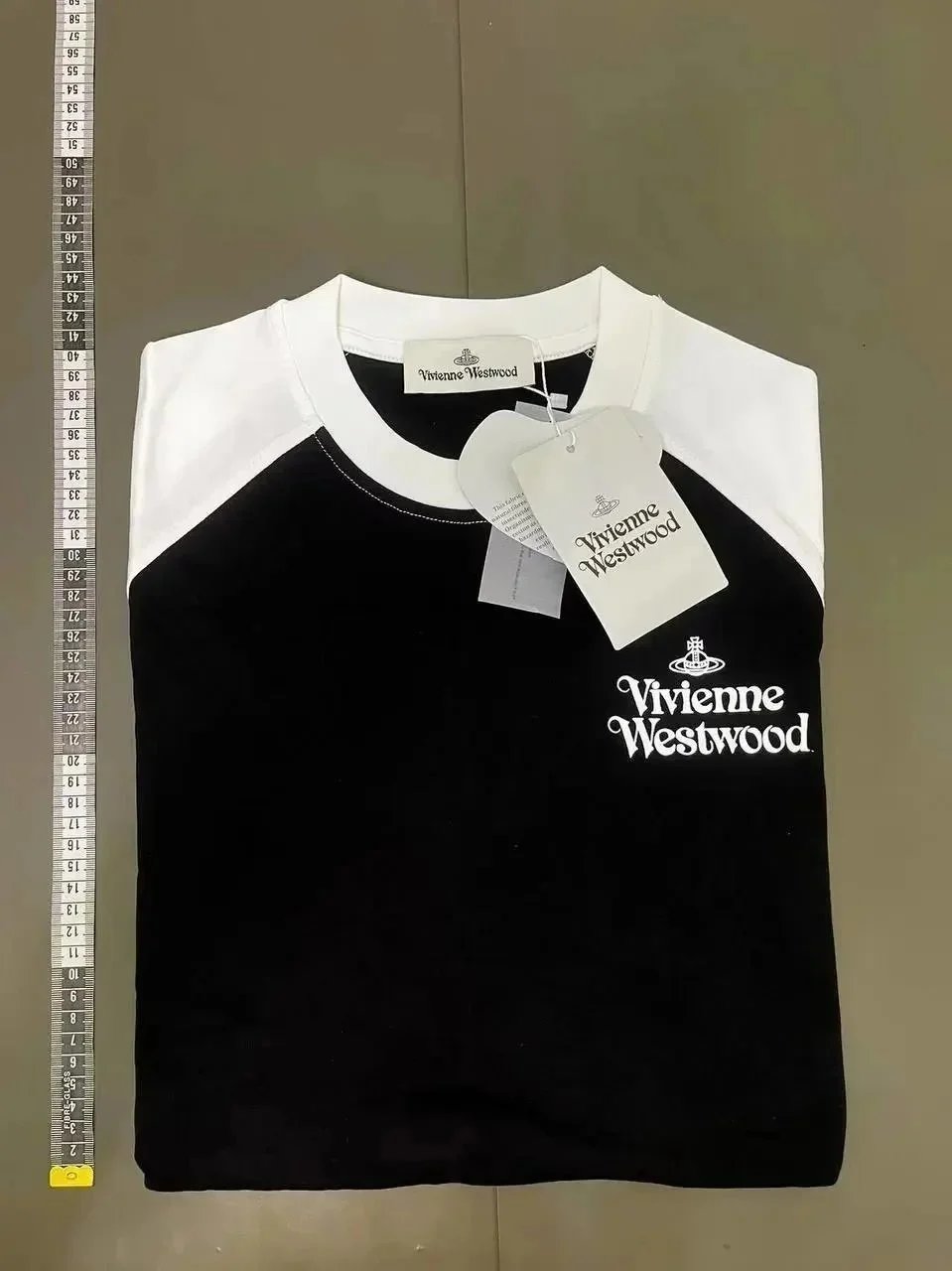 Vivienne Westwood - Thumbnail 4