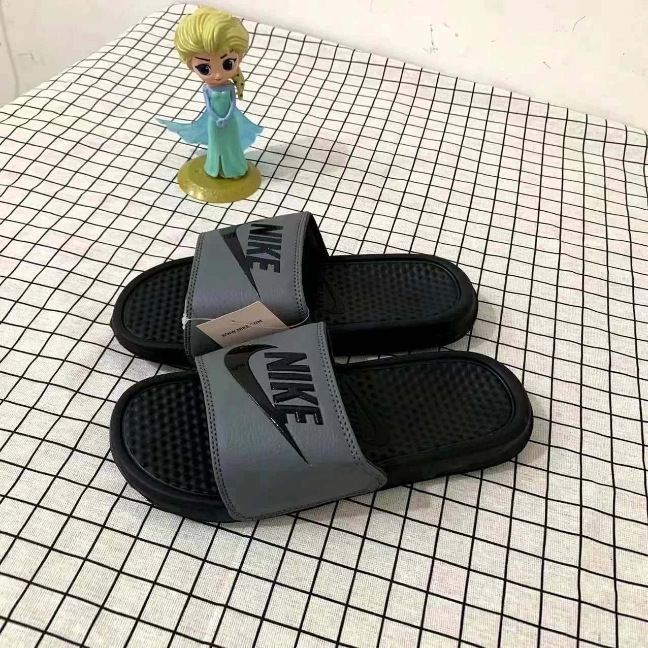 Nike jordan slippers - Thumbnail 7