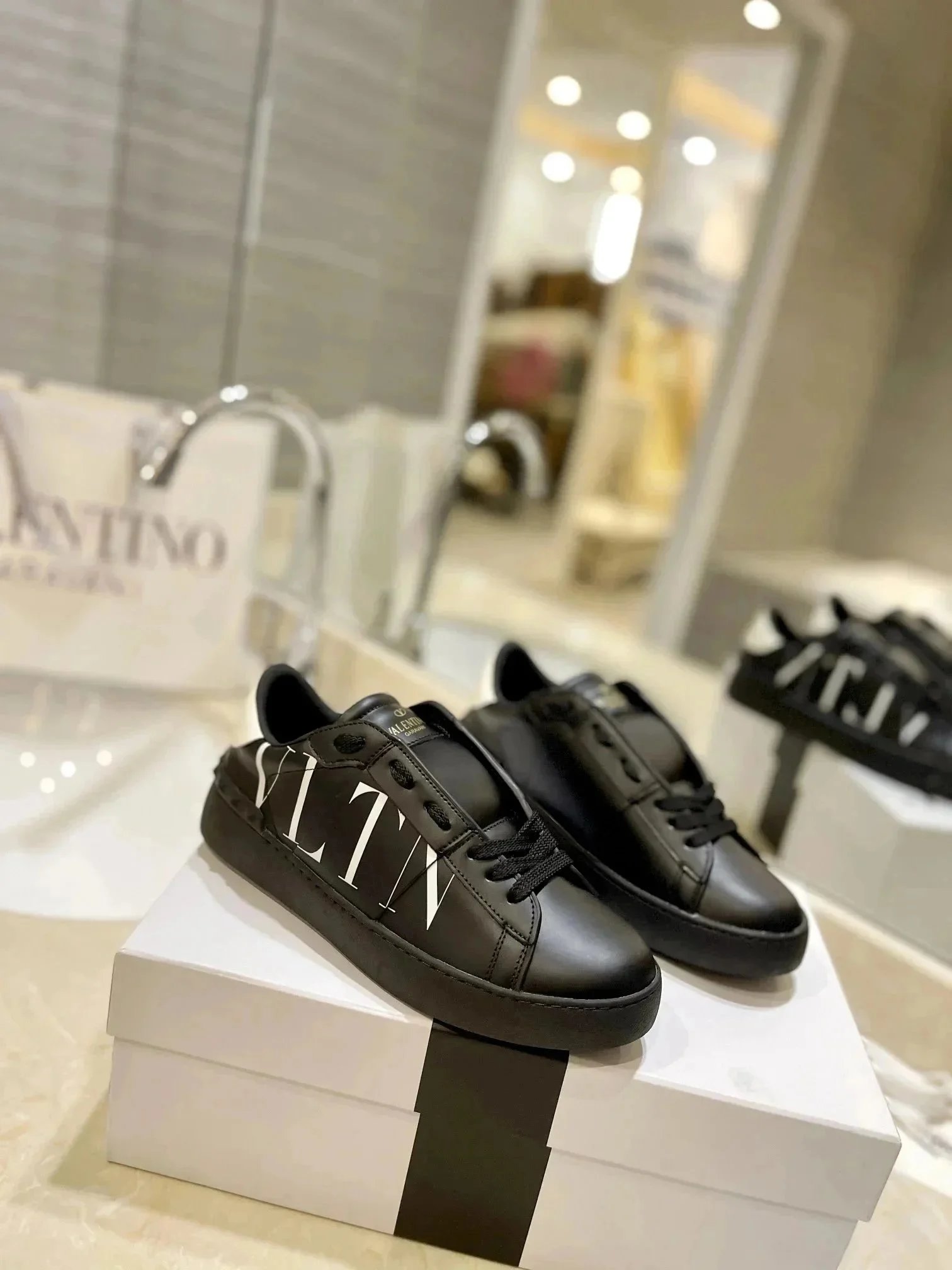 Valentino Shoes - Thumbnail 3