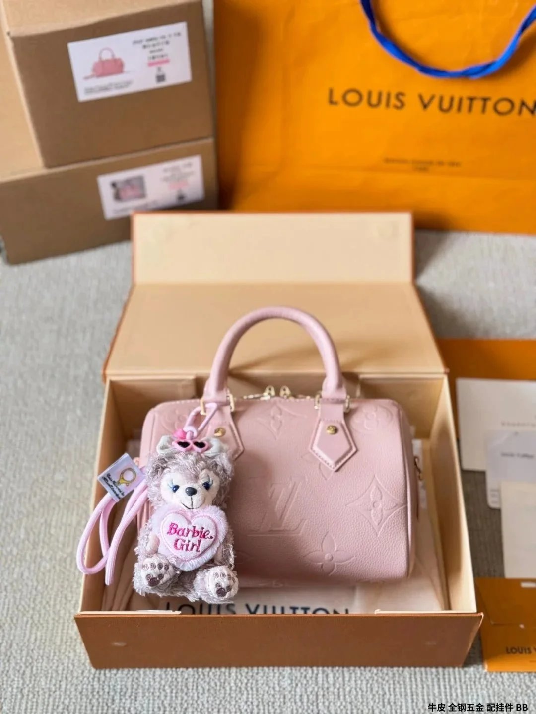 Louis Vuitton women's bag - Thumbnail 4