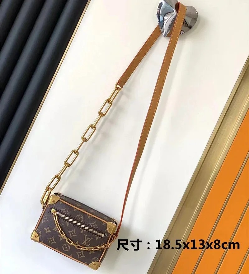 LV CHAIN genuine leather bag - Thumbnail 3