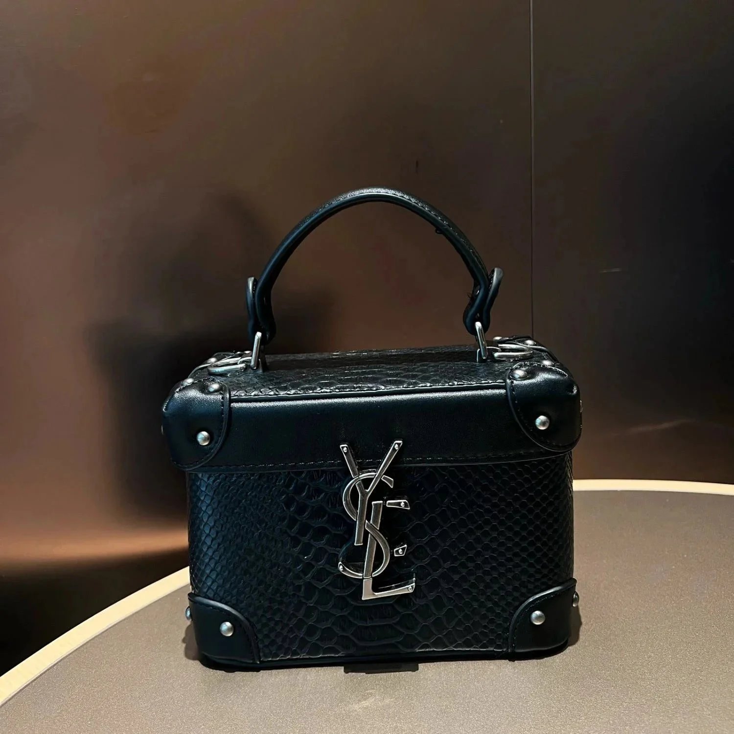 Saint Laurent Shoulder Bag - Thumbnail 2
