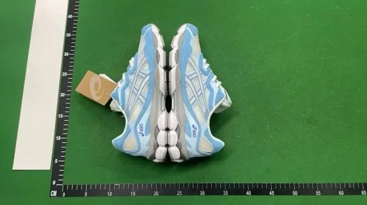 Asics shoes (30+style) - Thumbnail 3