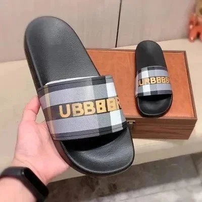 Burberry Slides - Thumbnail 5