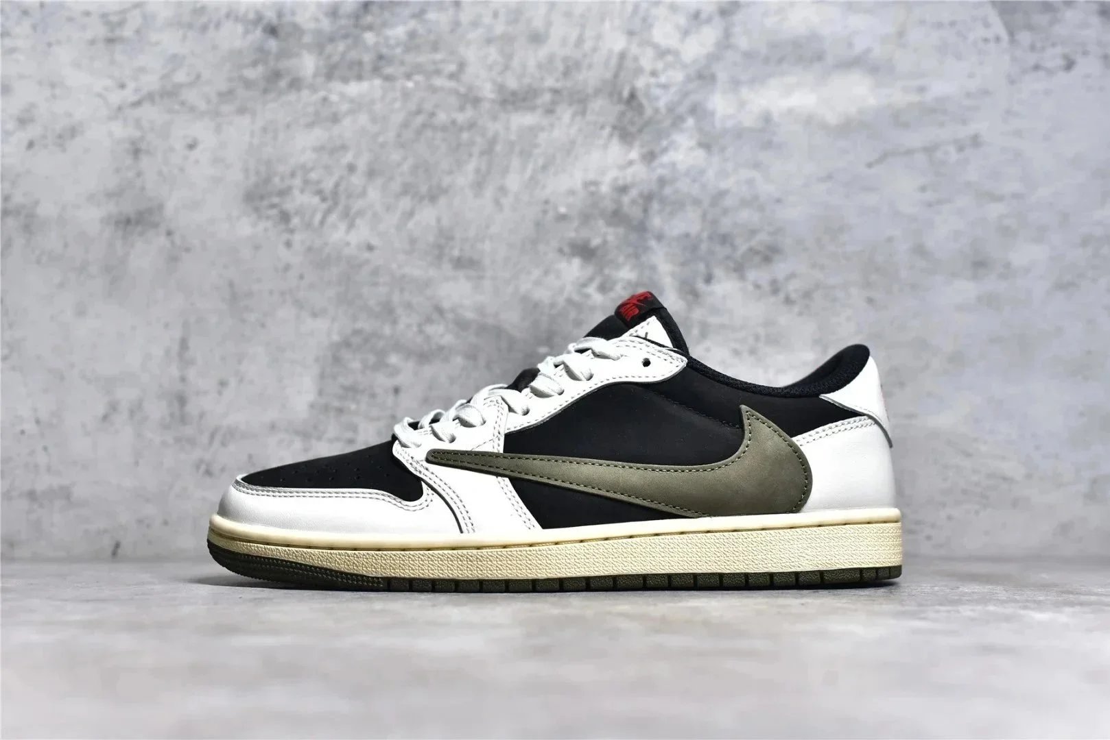 Jordan Air Jordan 1 Low - Thumbnail 4