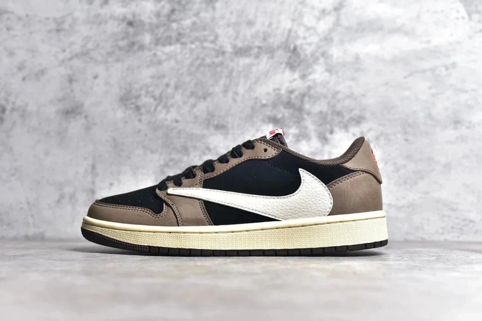Jordan Air Jordan 1 Low - Thumbnail 6