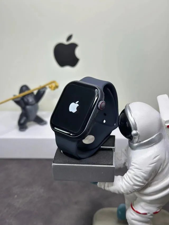 Apple Watch - Thumbnail 4
