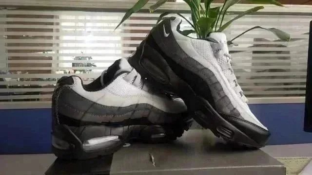 Nike air Max 95 - Thumbnail 2