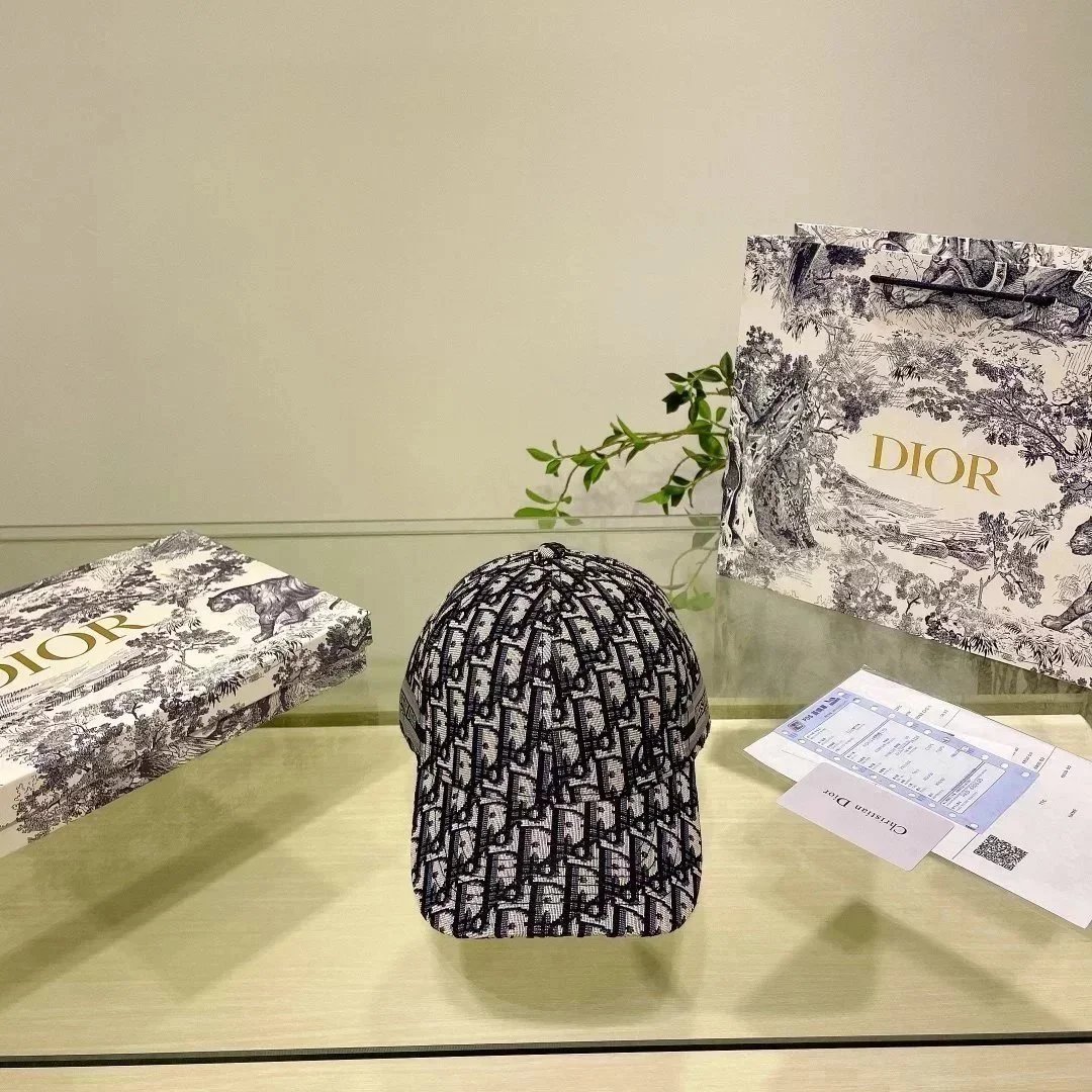 fendi cap (40 CP) - Thumbnail 11