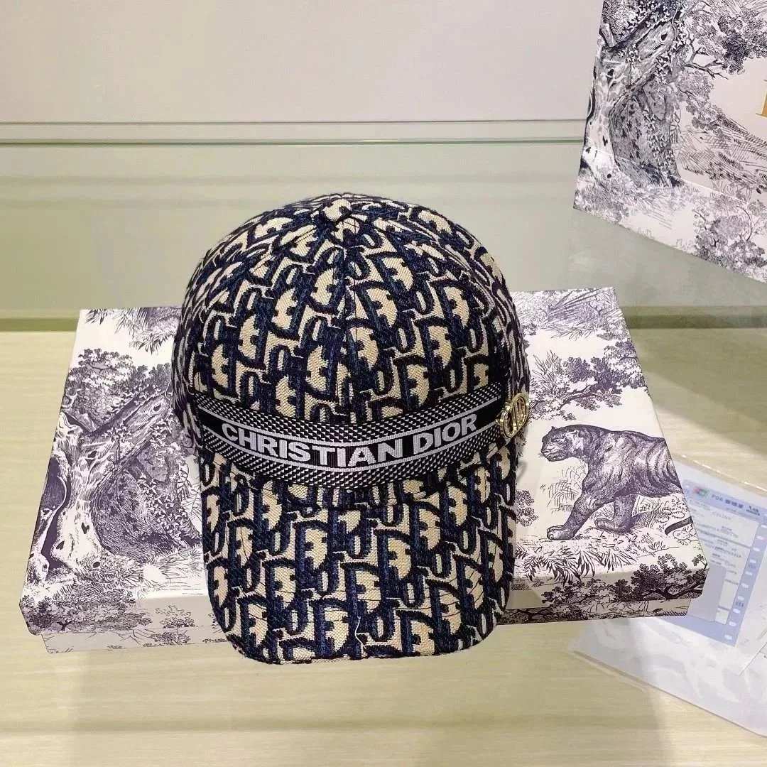 fendi cap (40 CP) - Thumbnail 13