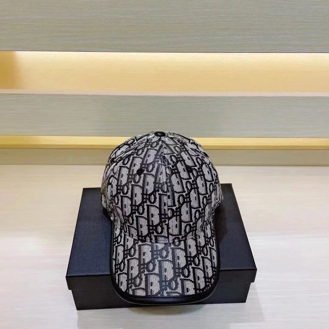 fendi cap (40 CP) - Thumbnail 2