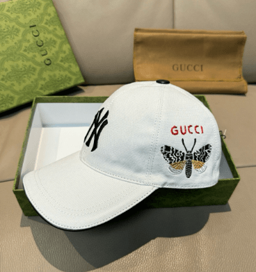 Burberry cup - Thumbnail 3