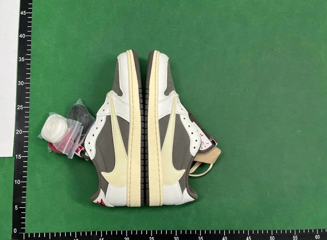 Air jordan1s - Thumbnail 9