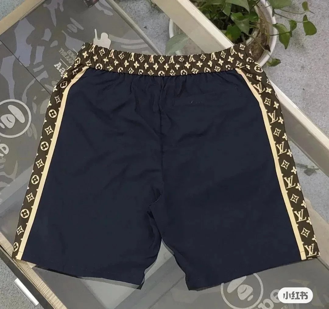 Louis Vuitton shorts (40 style) - Thumbnail 12