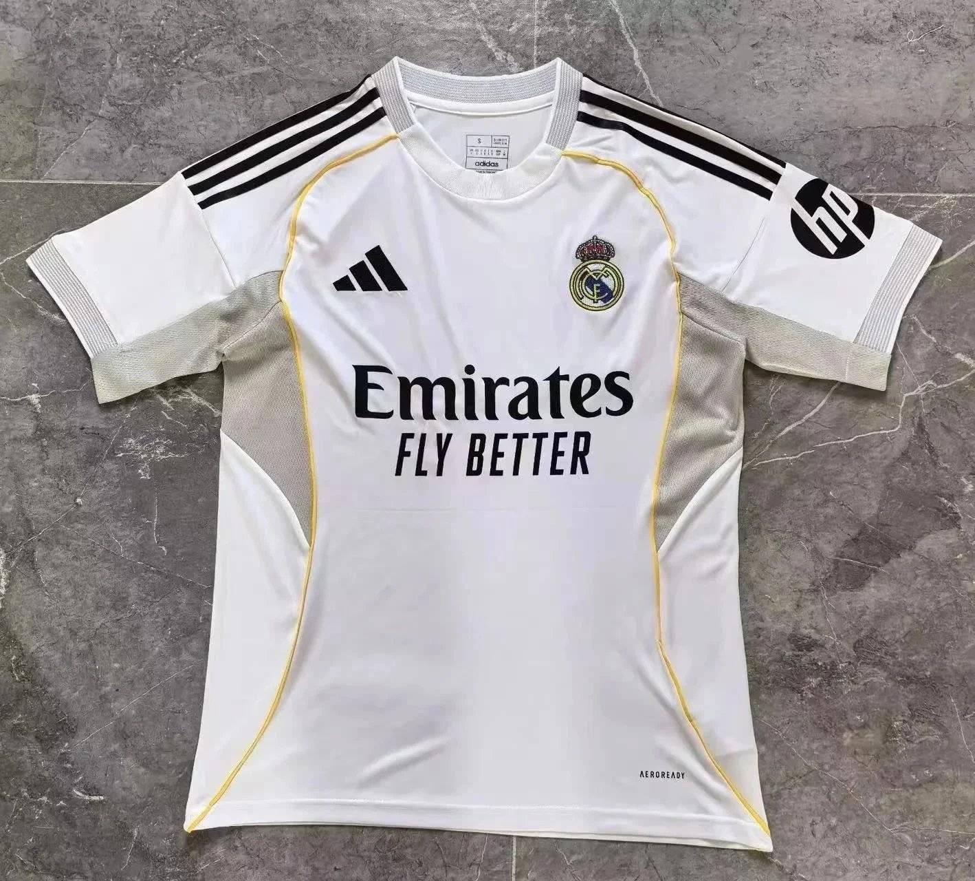 EMIRATES Football suit Real Madrid