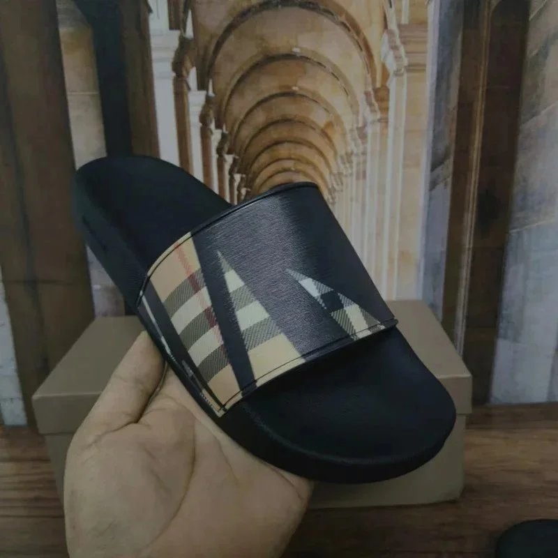 Burberry Slides - Thumbnail 9
