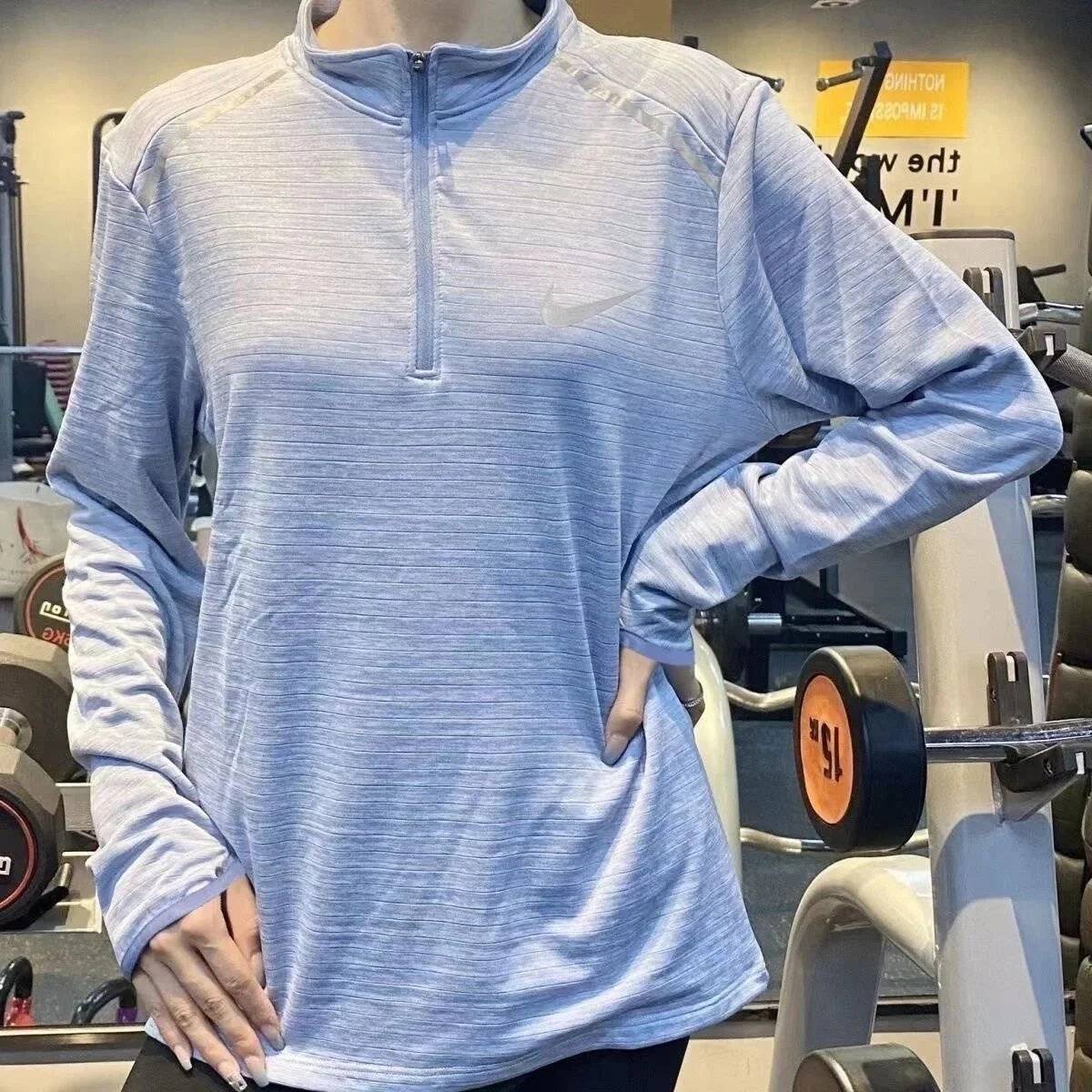 CONJUNTO DEPORTIVO NIKE - Thumbnail 3