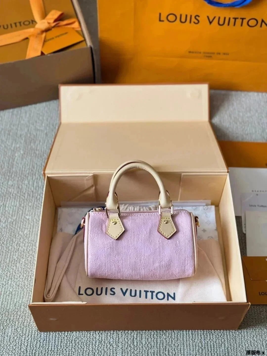 Louis Vuitton LV Messenger Genuine Leather Bag - Thumbnail 2