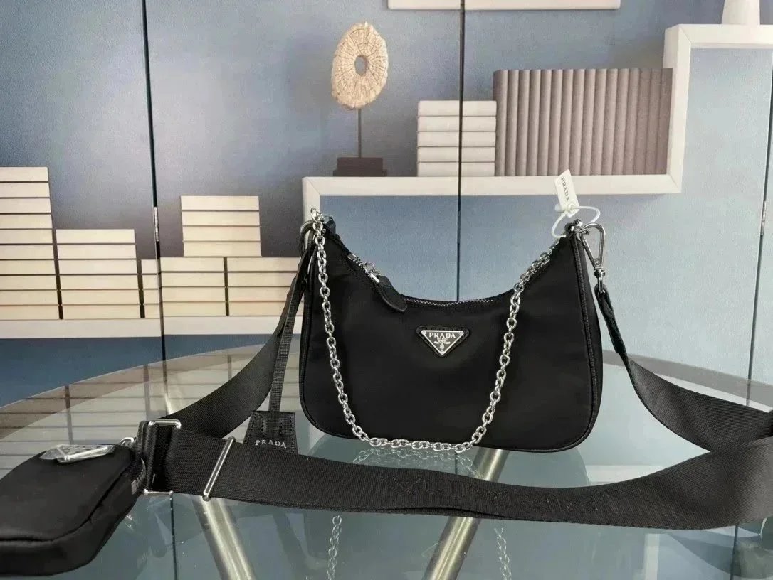 Prada Bags - Thumbnail 4