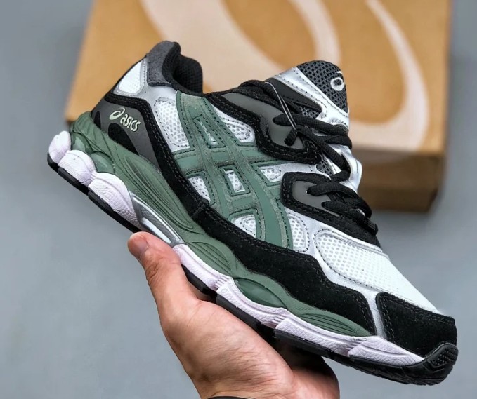 Asics Gel NYC Sneakers - Thumbnail 8