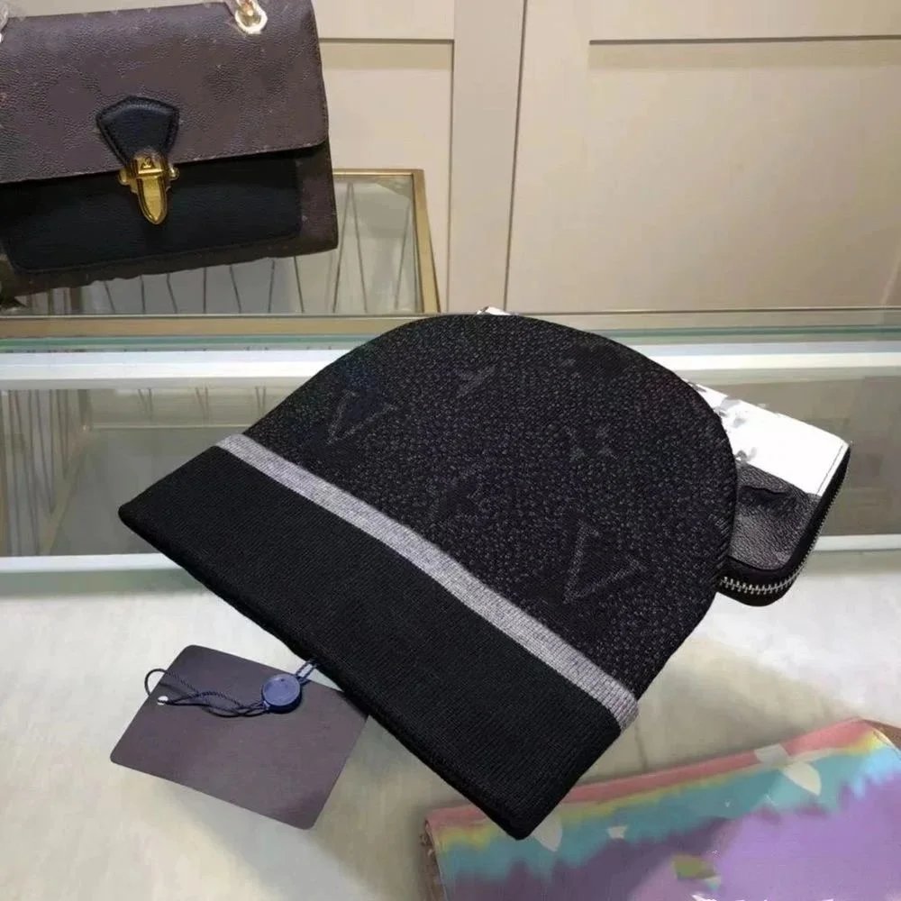 Louis Vuitton Monogram Beanie [20 styles] - Thumbnail 9