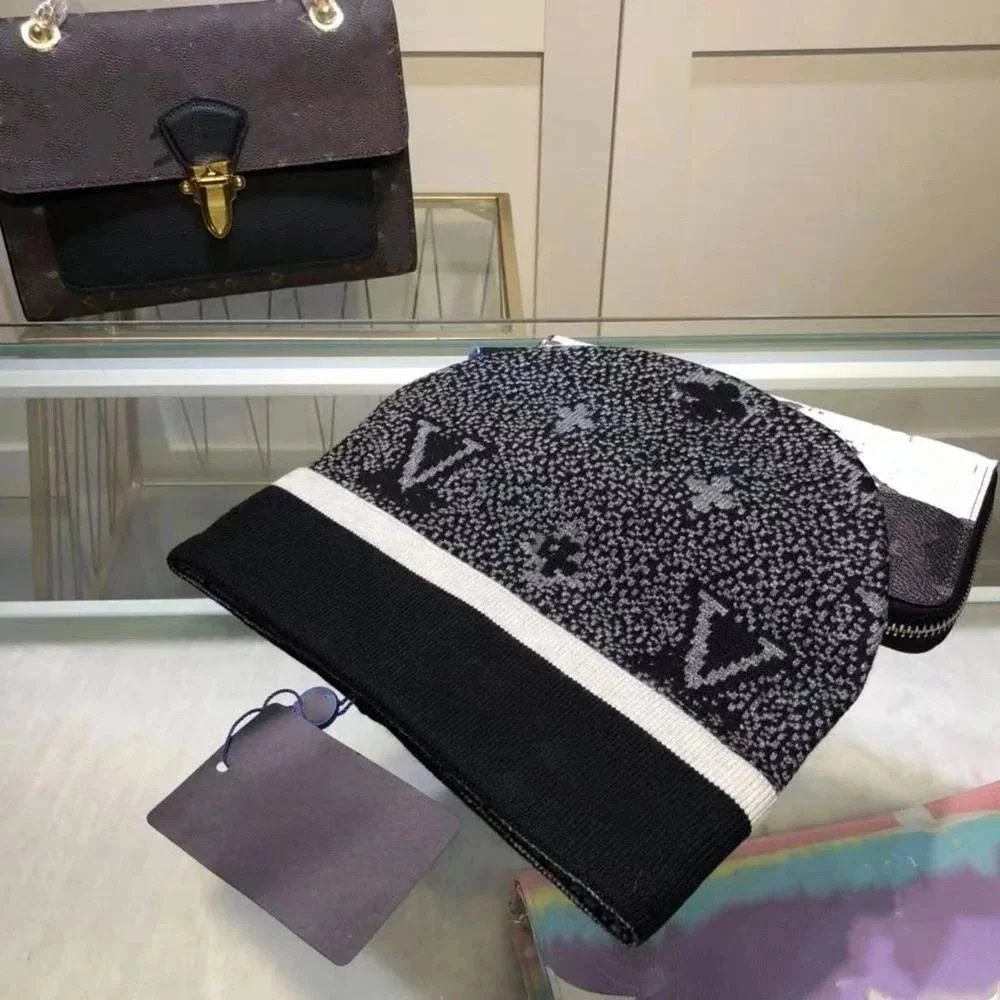 Louis Vuitton Monogram Beanie [20 styles] - Thumbnail 10
