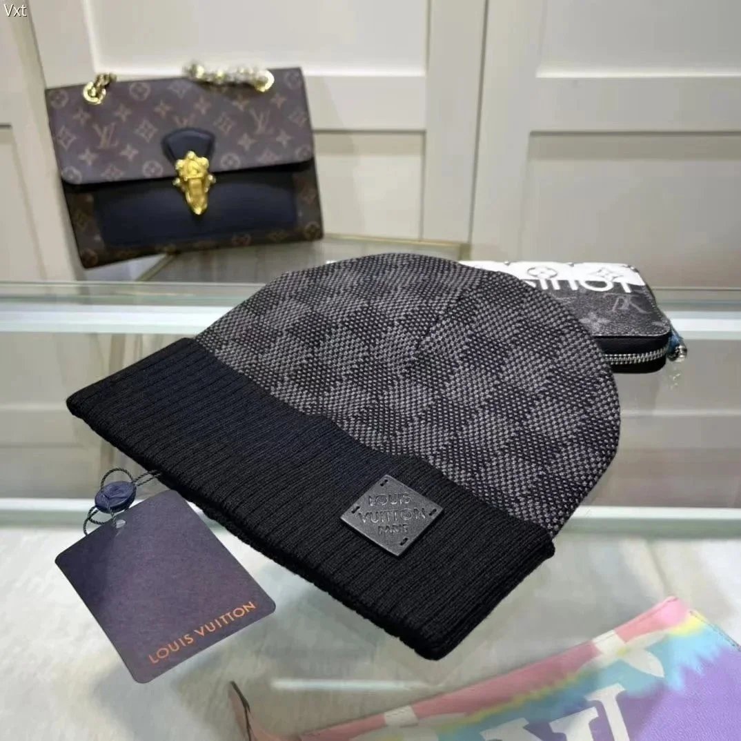 Louis Vuitton Monogram Beanie [20 styles] - Thumbnail 2