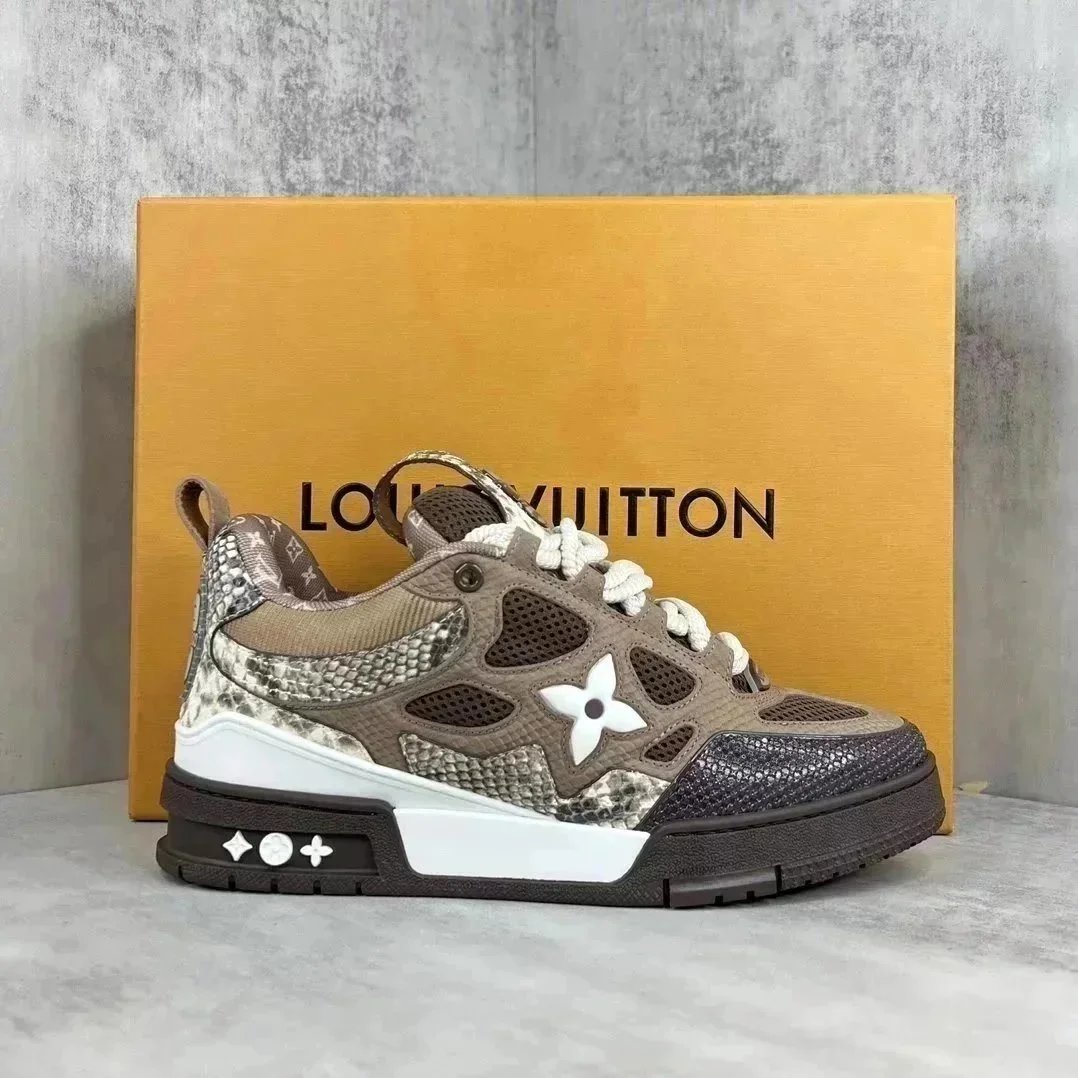 Louis Vuitton Trainer Sneakers [40+ styles] - Thumbnail 5