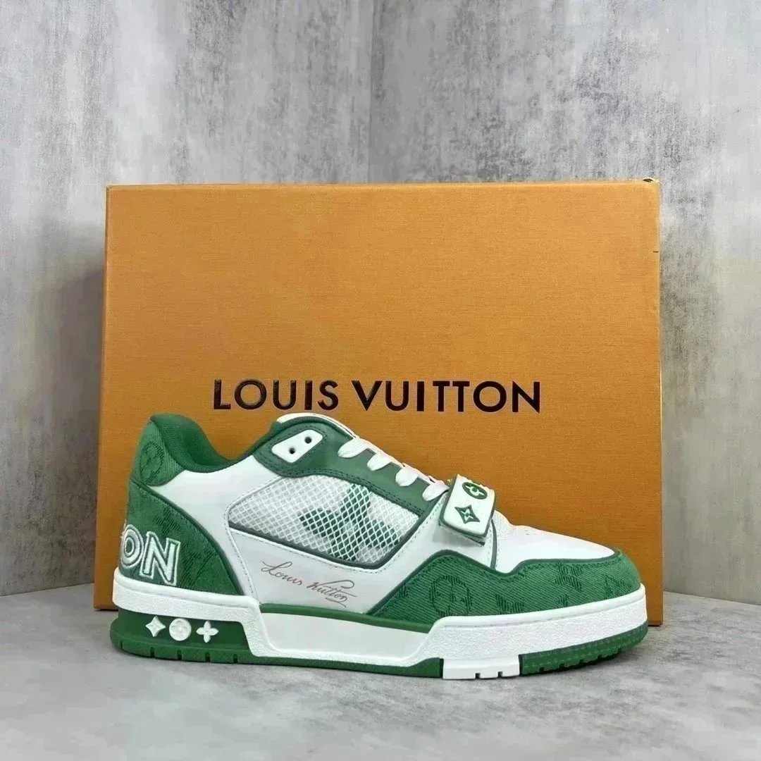 Louis Vuitton Trainer Sneakers [40+ styles] - Thumbnail 8