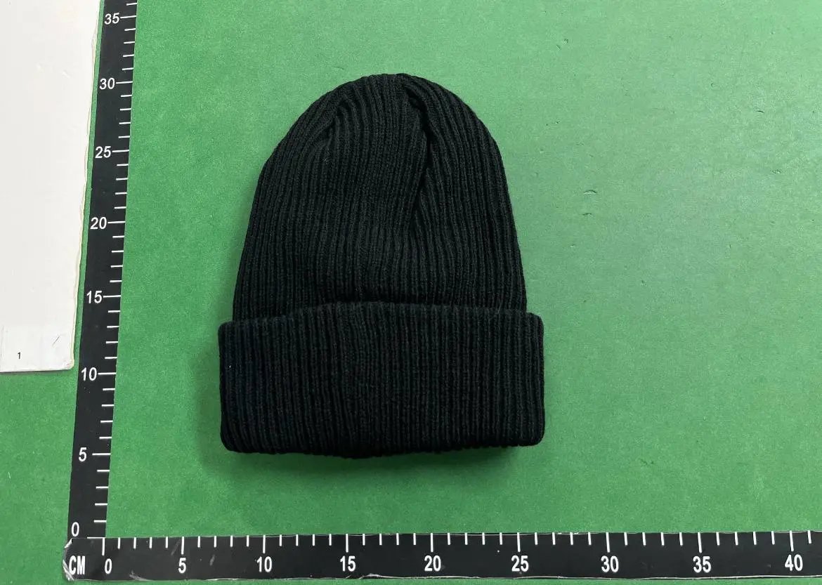 Canada Goose Arctic Program Beanie [40+ Styles] - Thumbnail 3