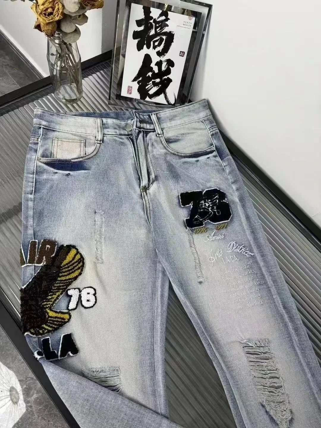 AMIRI Jeans [39+ Styles] - Thumbnail 2