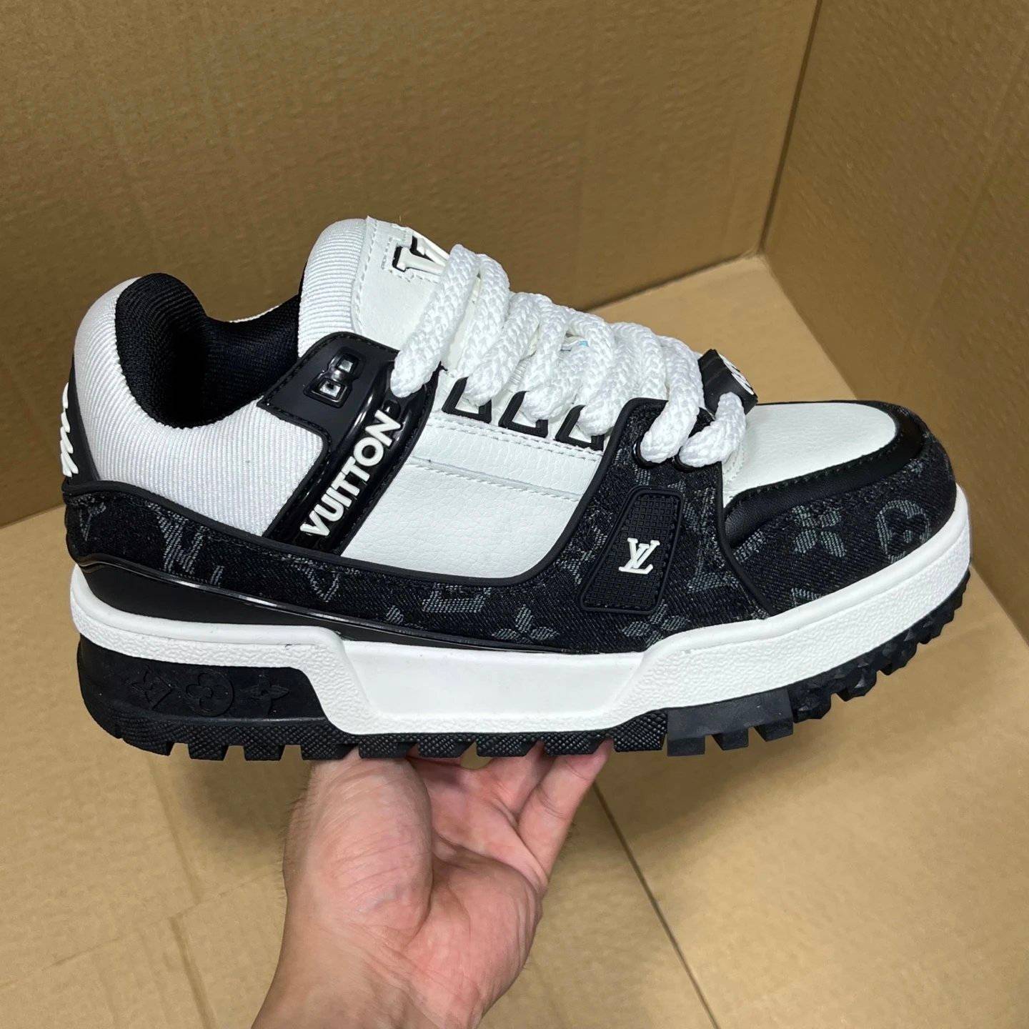 Louis Vuitton Trainer Sneakers - Thumbnail 15