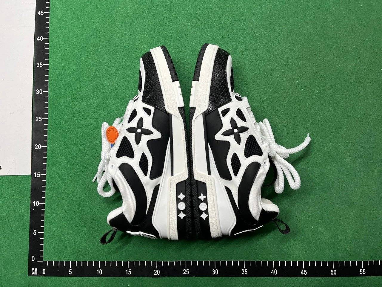 Louis Vuitton Trainer Shoes [Skate Sneakers - Thumbnail 11