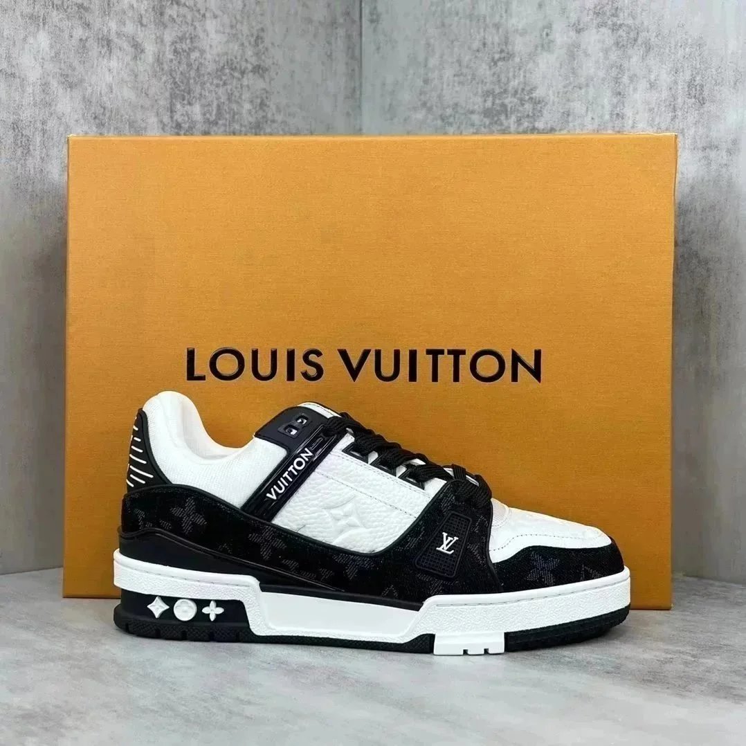 Louis Vuitton Trainer Sneaker - Thumbnail 11