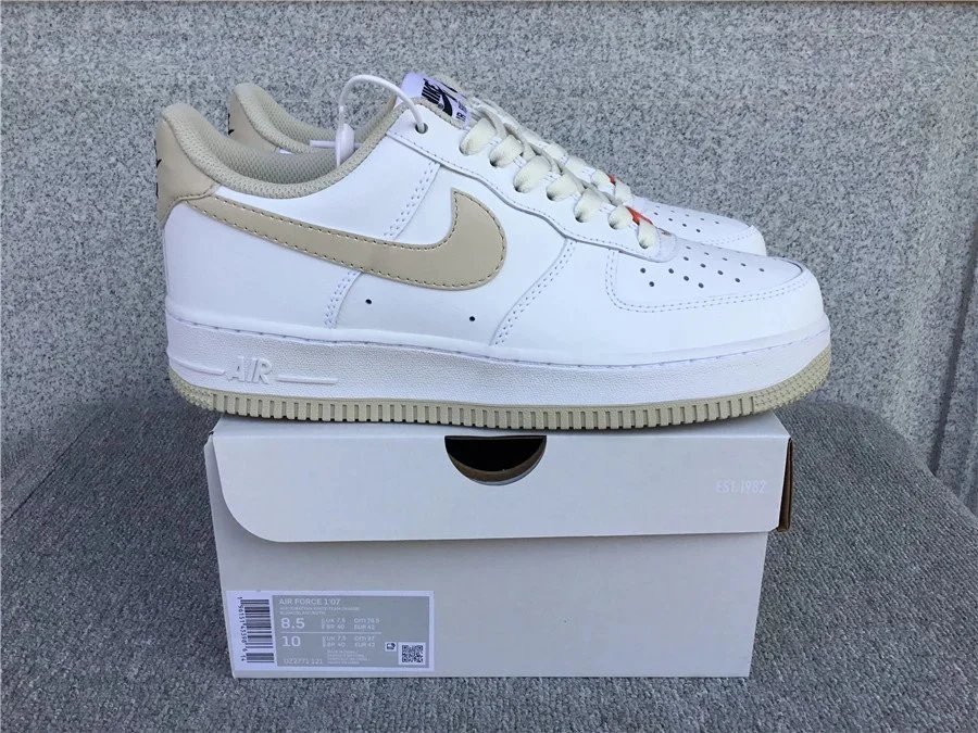 Nike Air FORCE 1 - Thumbnail 9
