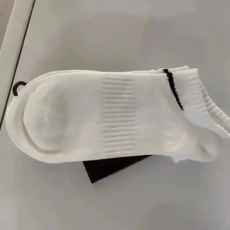 四季薄款船袜白色;