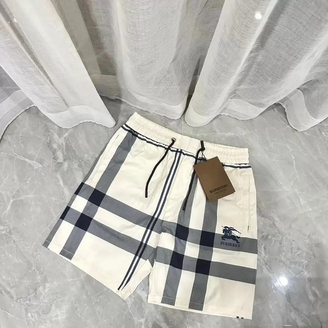 Burberry 03