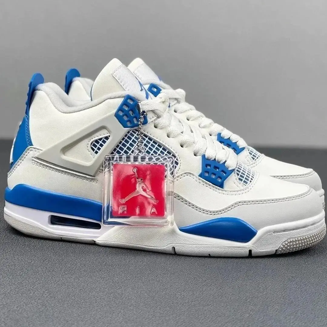 Military Blue（2012）