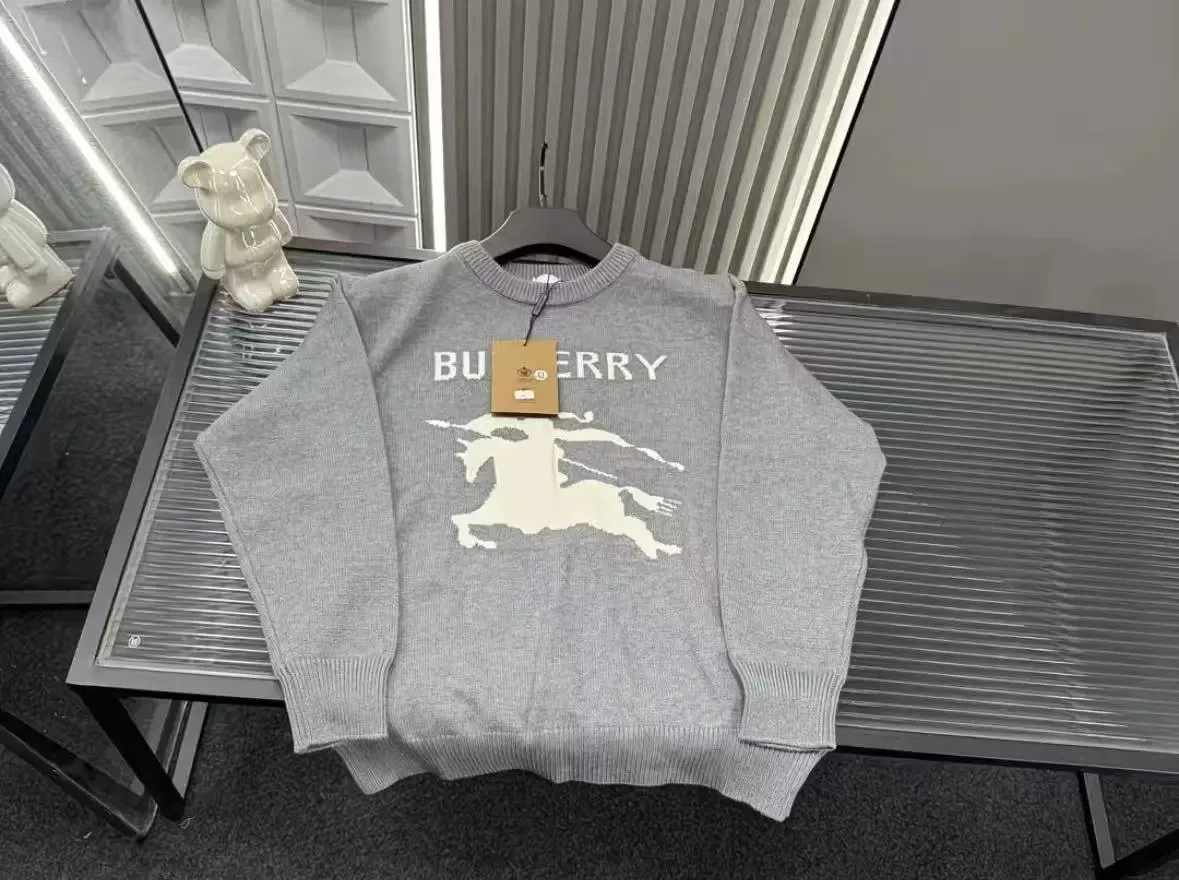 Burberry sweater 4