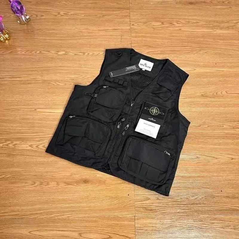 09 Vest - Black