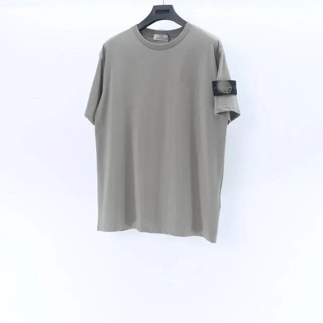 Short sleeved gray